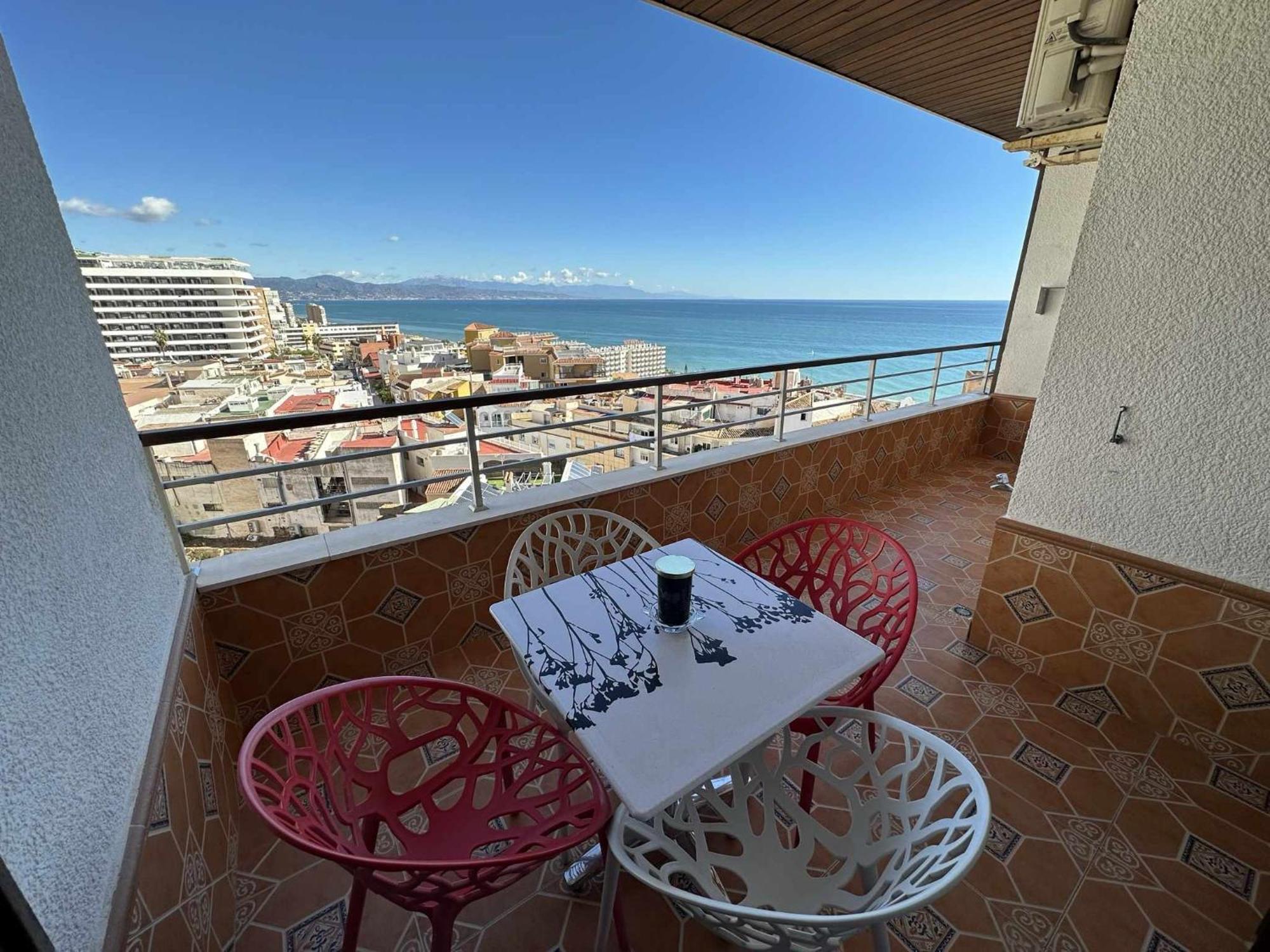 Apartamento Con Vista Al Mar En La Mitica Nogaler 토레몰리노스 외부 사진